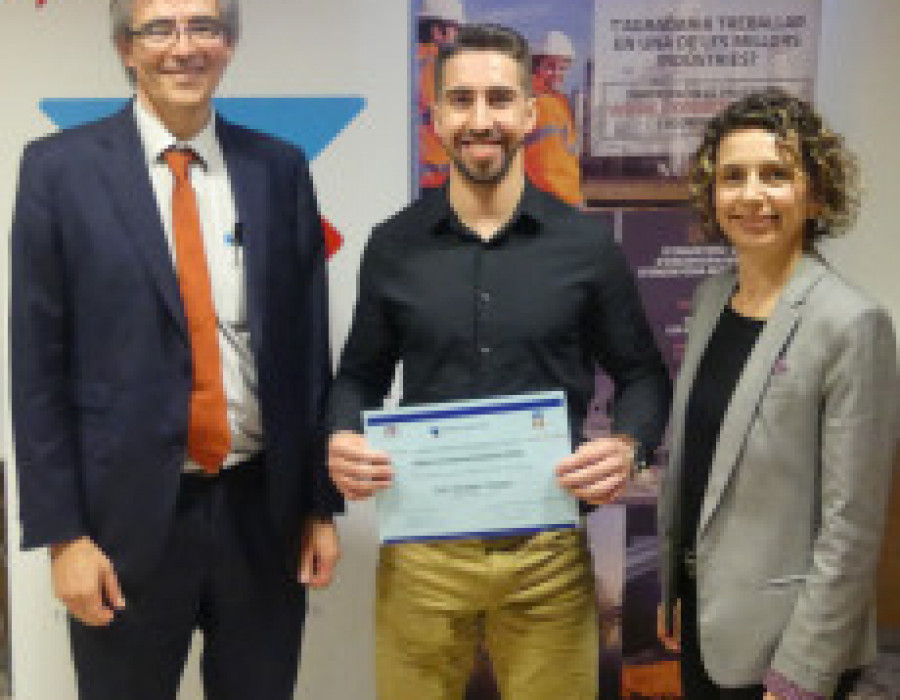 Luis oyagu e premio 24088