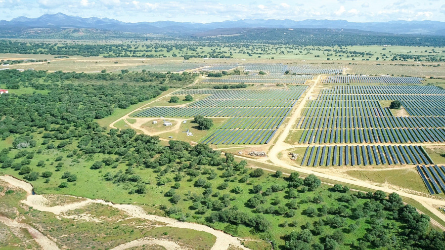 Valdesolar planta fotovoltaica repsol
