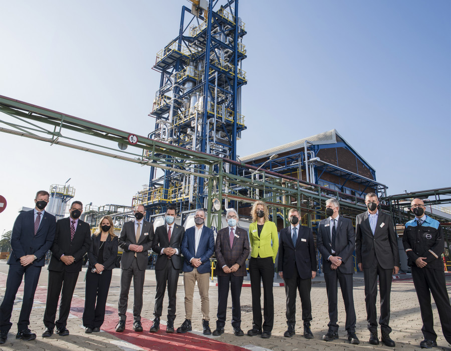 Covestro foto familia planta desalinizacion